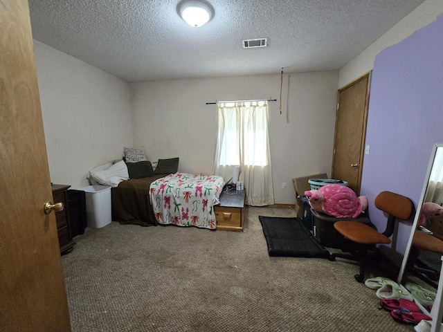 445 Monroe St, Thayer, MO 65791 - bedroom featuring carpet flooring and a textured ceiling