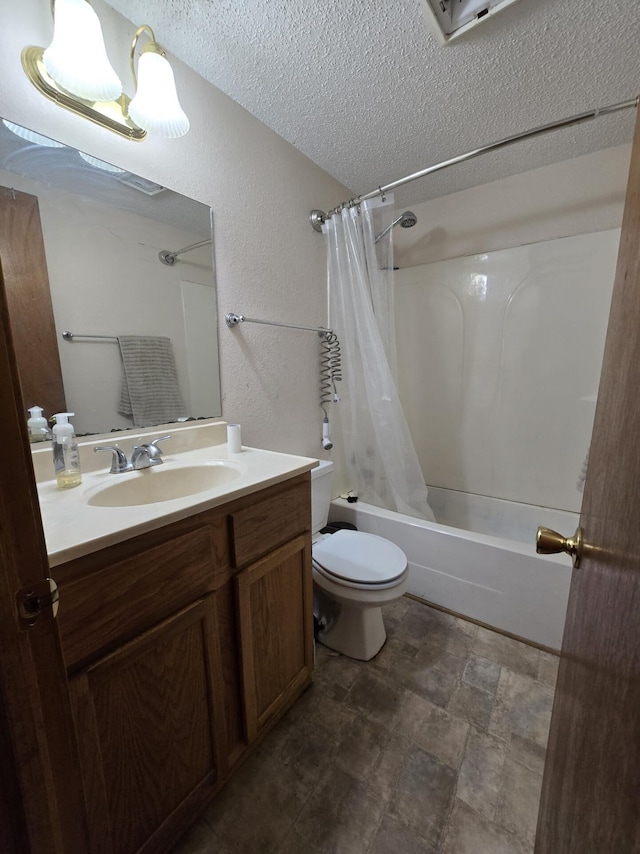 445 Monroe St, Thayer, MO 65791 - bathroom featuring shower / bath combination with curtain, vanity, a textured ceiling, and a textured wall
