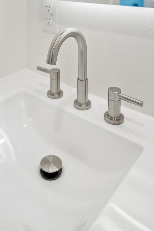 934 S New Ave, Springfield, MO 65806 - bathroom view of a sink