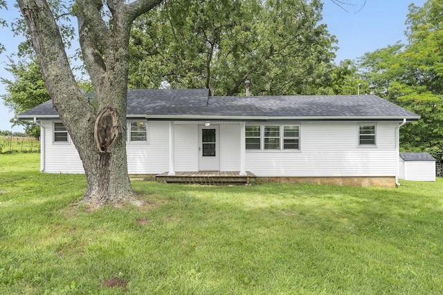 595 Johns Ford Rd, Sparta, MO 65753 - single story home featuring a front yard, covered porch, and roof with shingles