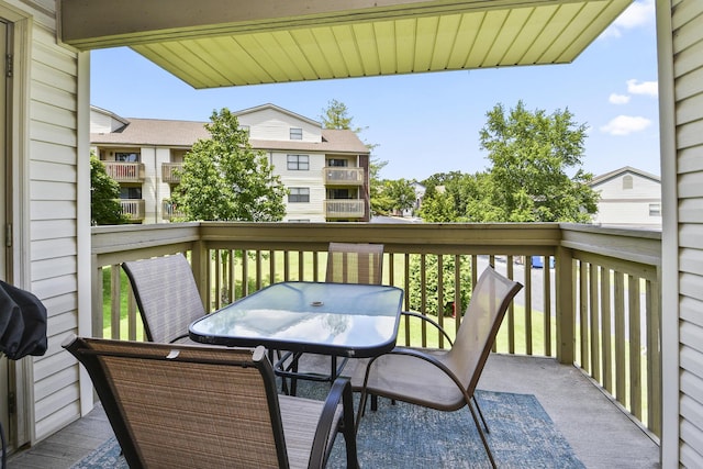 123 Bunker Ridge Dr Unit 7, Branson, MO 65616 - balcony with outdoor dining space