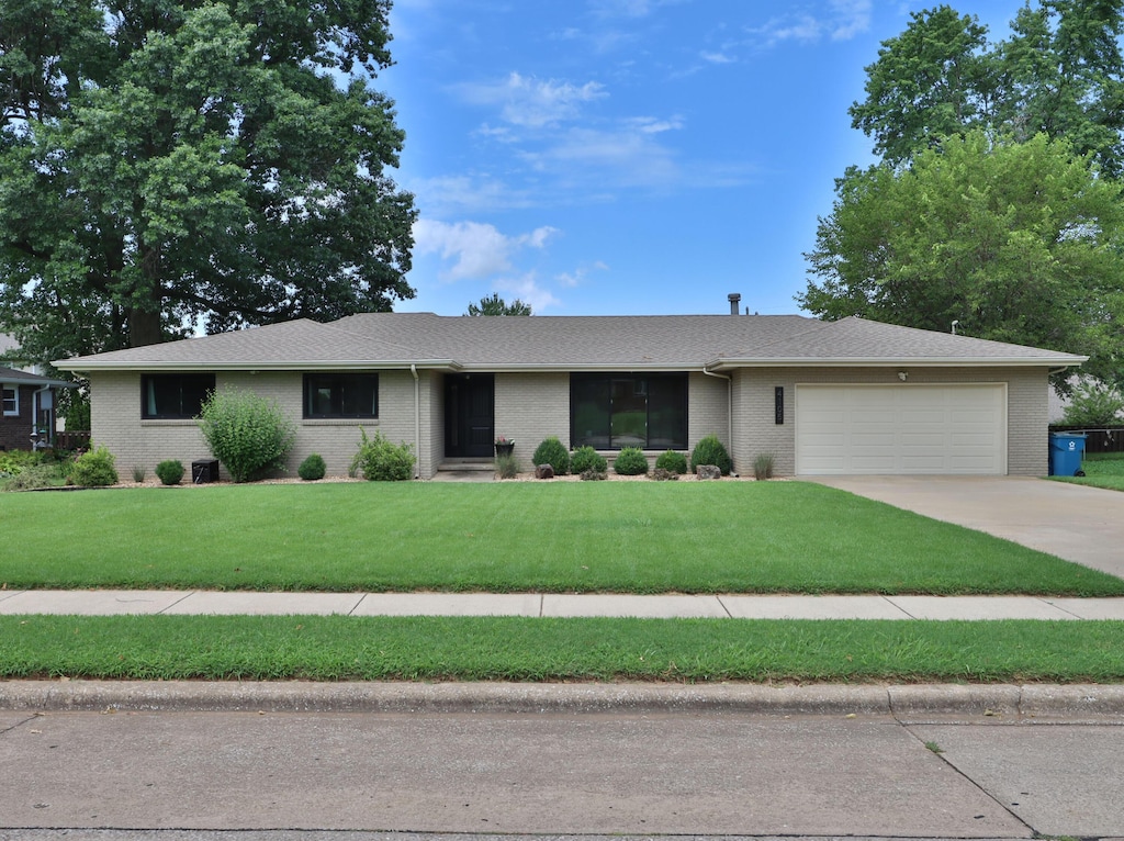 4105 S Delaware Ave, Springfield, MO 65804 - photo 1