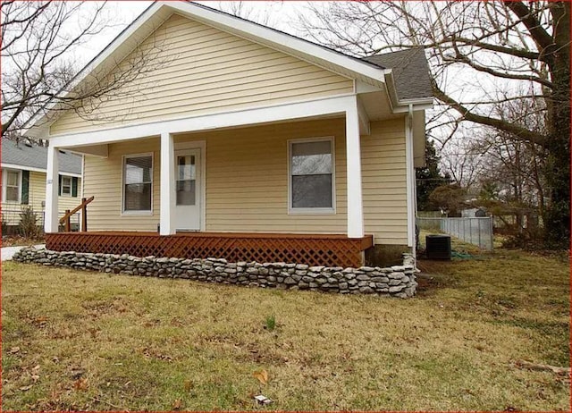 1322 W Atlantic St, Springfield, MO 65803 - view of front of property with a porch and roof with shingles