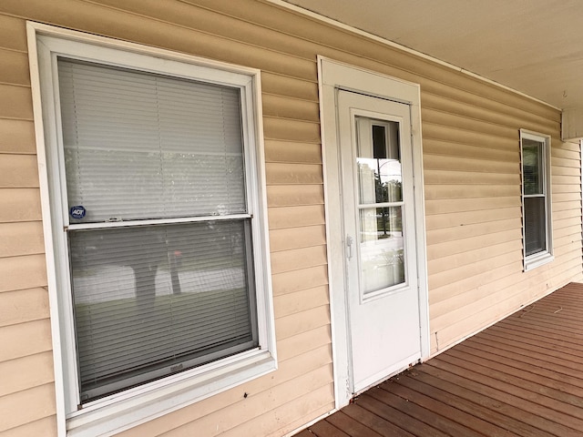 1322 W Atlantic St, Springfield, MO 65803 - property entrance