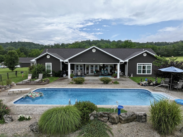 556 Carter 309, Van Buren, MO 63965 - swimming pool featuring a patio, french doors, and a diving board