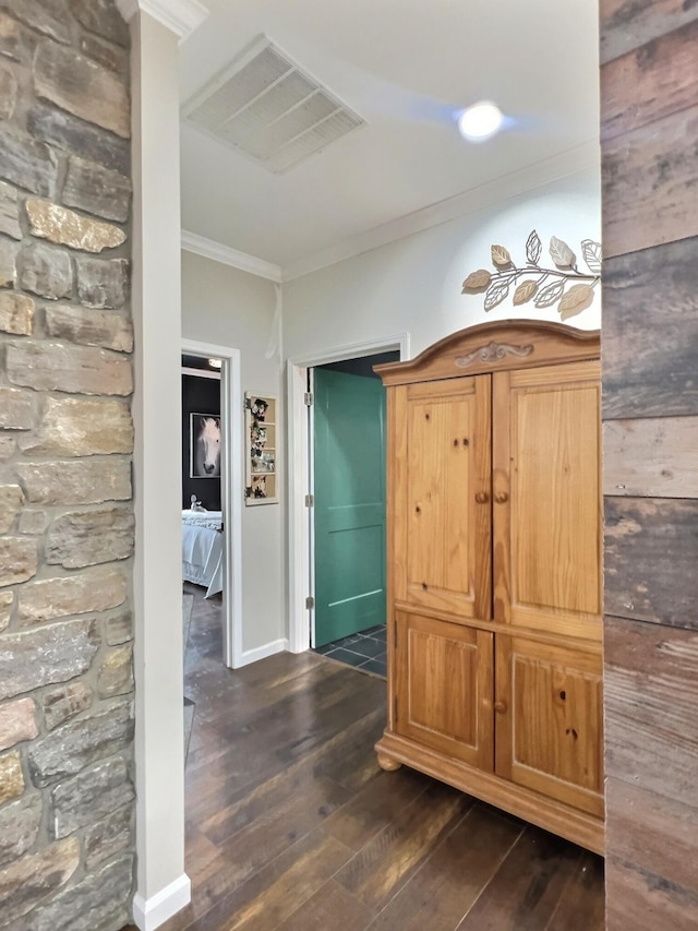 556 Carter 309, Van Buren, MO 63965 - interior space with wood finished floors and ornamental molding