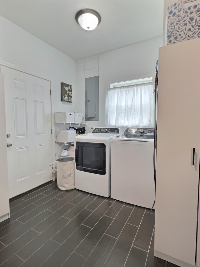 556 Carter 309, Van Buren, MO 63965 - laundry room featuring electric panel and washer and clothes dryer
