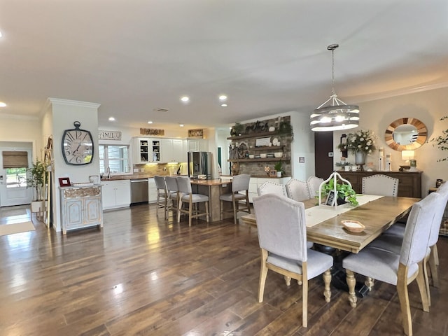 556 Carter 309, Van Buren, MO 63965 - dining room featuring ornamental molding, recessed lighting, dark wood finished floors, and a chandelier