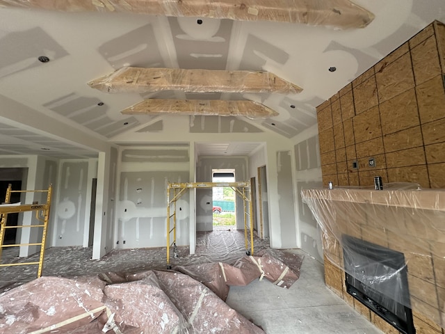 2617 W Webb Rd, Ozark, MO 65721 - living area with vaulted ceiling