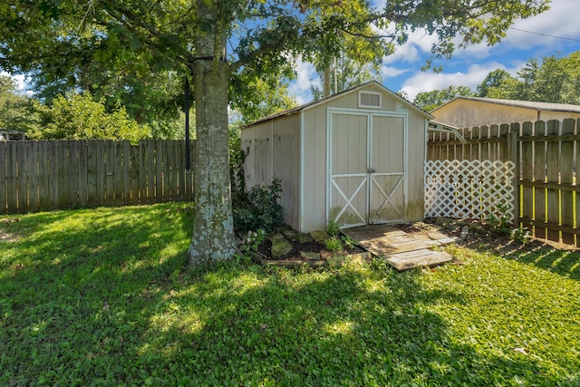 519 N Lynette Ave, Republic, MO 65738 - view of shed with a fenced backyard