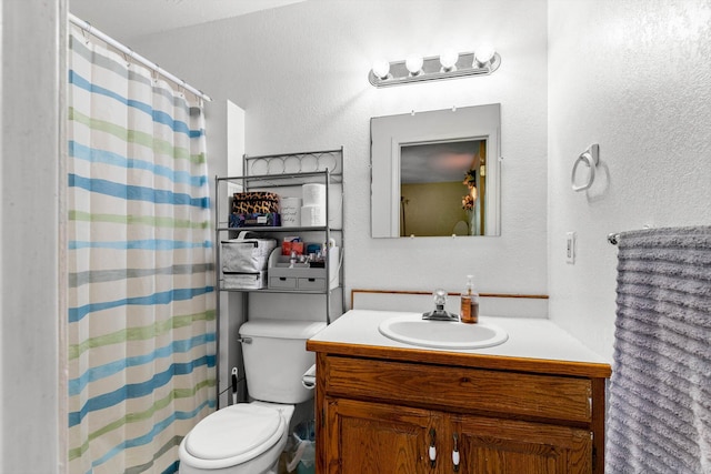 1860 E Division St, Bolivar, MO 65613 - full bath with vanity, a textured wall, and a shower with curtain