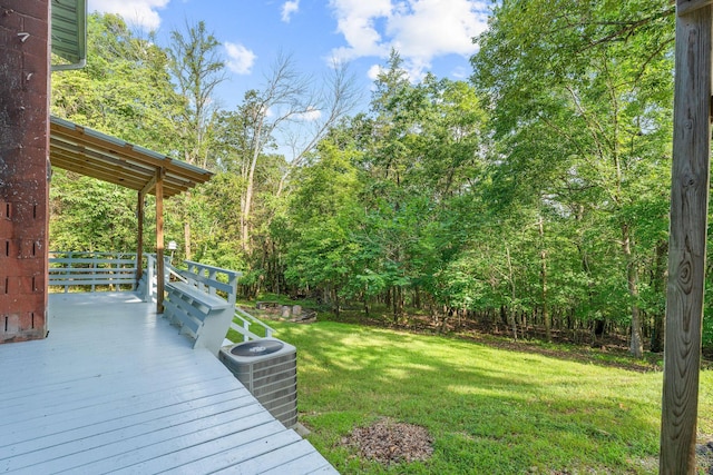 189 Pierce Pl, Forsyth, MO 65653 - wooden deck with a lawn