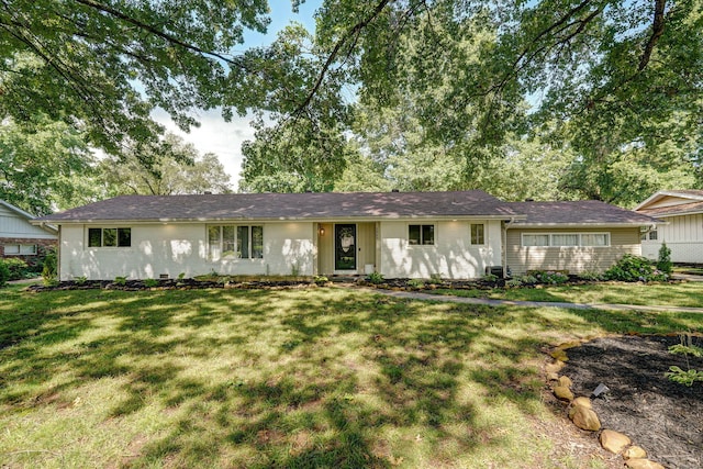 1923 S Cedarbrook Ave, Springfield, MO 65804 - ranch-style house with a front yard