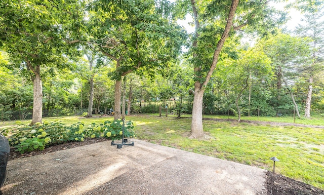 11240 State Hwy E, Rolla, MO 65401 - view of yard with a patio