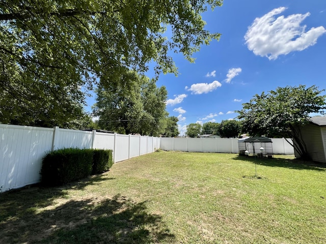 817 Fillmore St, Mount Vernon, MO 65712 - view of fenced backyard