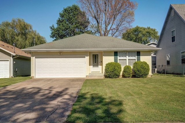 2816 N Pierce Ave, Springfield, MO 65803 - view of front of property featuring an attached garage and driveway