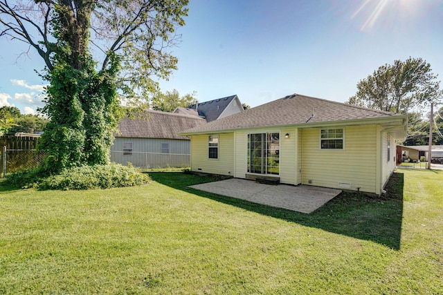 2816 N Pierce Ave, Springfield, MO 65803 - back of property featuring a patio