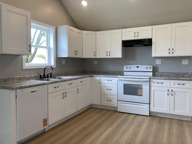 507 W Clouse St, Mountain Grove, MO 65711 - kitchen featuring white appliances, under cabinet range hood, vaulted ceiling, white cabinetry, and light wood finished floors