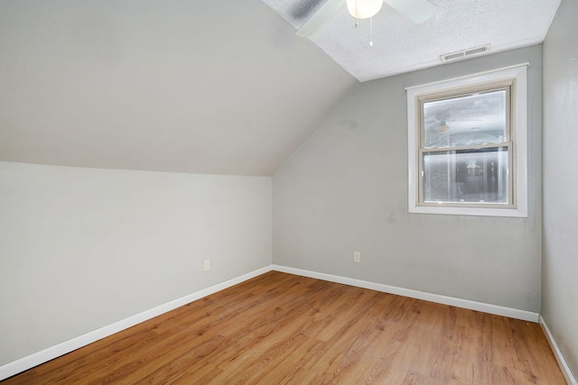 533 N Main St, Republic, MO 65738 - bonus room featuring vaulted ceiling, light wood-style floors, and ceiling fan
