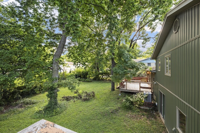 2266 E Barataria St, Springfield, MO 65804 - view of green lawn featuring a wooden deck
