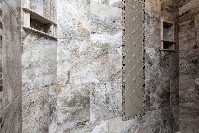 4604 E Kentbrook Dr, Springfield, MO 65802 - bathroom view of a tile shower