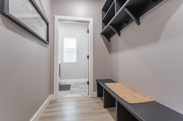 622 N Dean Ln, Republic, MO 65738 - mudroom featuring light wood finished floors and baseboards