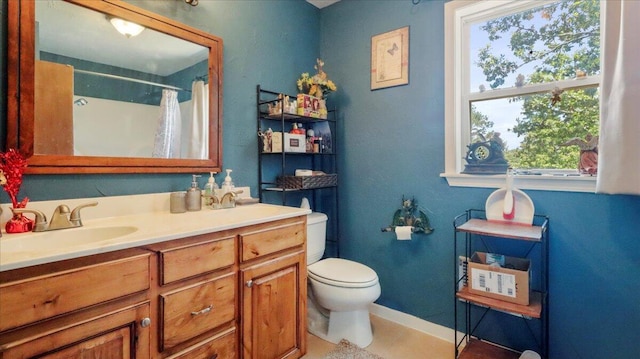 1339 W Business Highway 60-63, Willow Springs, MO 65793 - bathroom with vanity and a shower with curtain