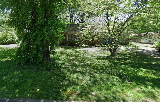 2204 E Bancroft St, Springfield, MO 65804