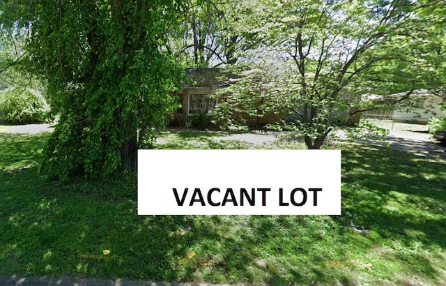 2204 E Bancroft St, Springfield, MO 65804
