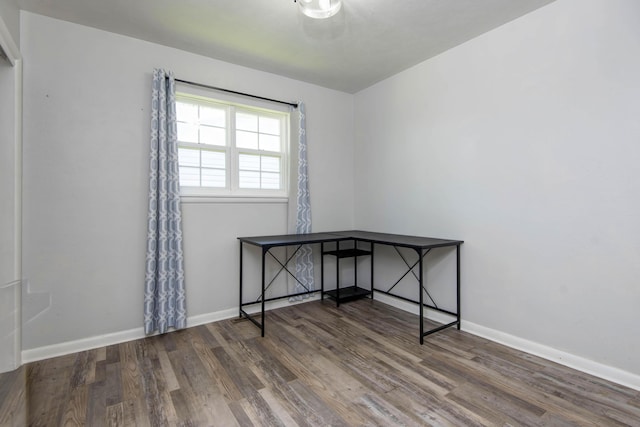 2525 New Hampshire Ave, Joplin, MO 64804 - unfurnished office with wood finished floors