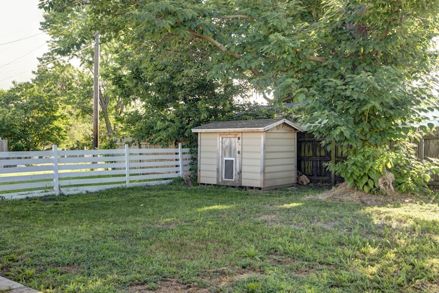 2525 New Hampshire Ave, Joplin, MO 64804 - fenced backyard featuring a storage unit