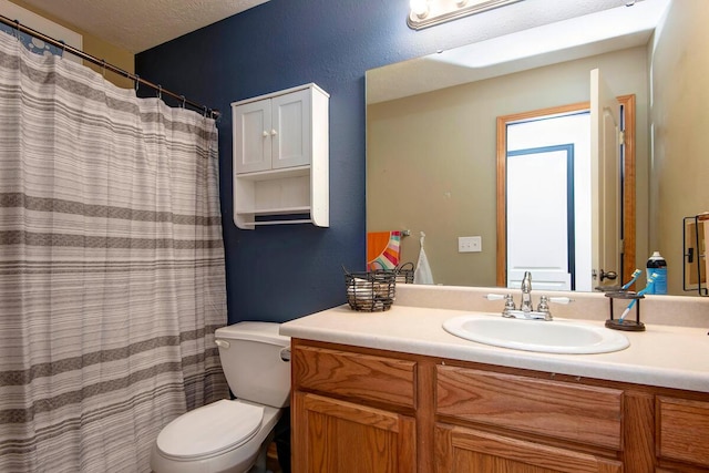 579 Lantern Hill Rd, Nixa, MO 65714 - bathroom featuring vanity and curtained shower
