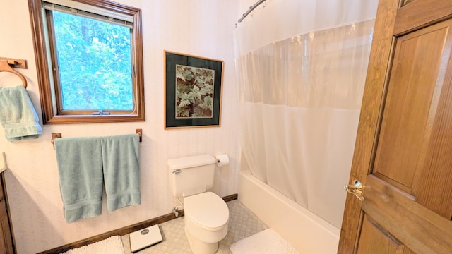 2930 S 175th Rd, El Dorado Springs, MO 64744 - bathroom featuring shower / tub combo and tile patterned floors
