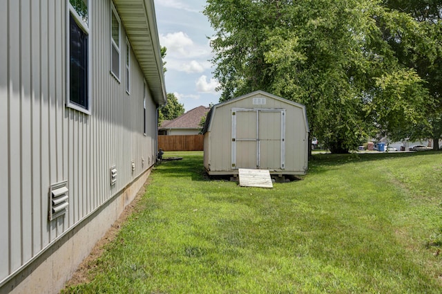 805 S Benson Pl, Nixa, MO 65714 - view of green lawn featuring a storage shed
