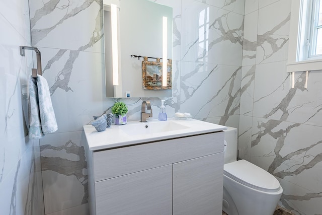 6323 Creeksedge Ct, Ozark, MO 65721 - bathroom with tile walls and vanity