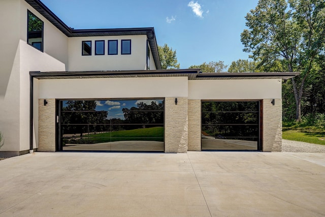 104 Walnut Hill Ln, Ozark, MO 65721 - garage with concrete driveway