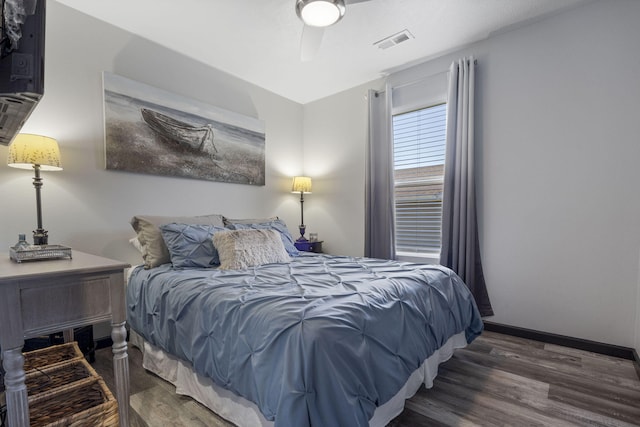 2915 Vineyards Pkwy Unit 6, Branson, MO 65616 - bedroom with wood finished floors and ceiling fan