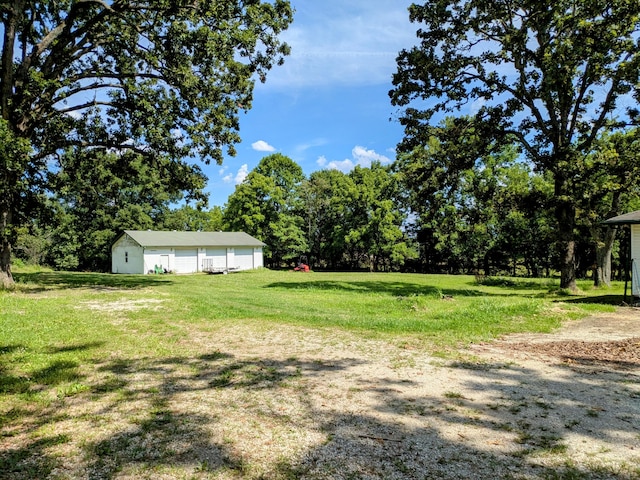 13802 E State Highway 76, Taneyville, MO 65759 - view of green lawn