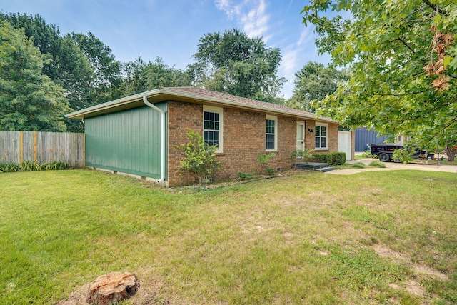 1020 Gretchen St, Nixa, MO 65714 - view of front of house with brick siding