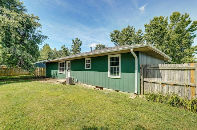 1020 Gretchen St, Nixa, MO 65714 - rear view of property