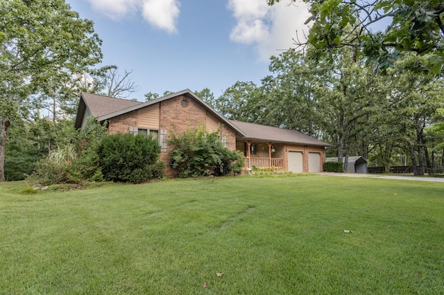 6337 S Farm Road 31, Billings, MO 65610 - ranch-style home with brick siding, a front yard, a garage, and driveway
