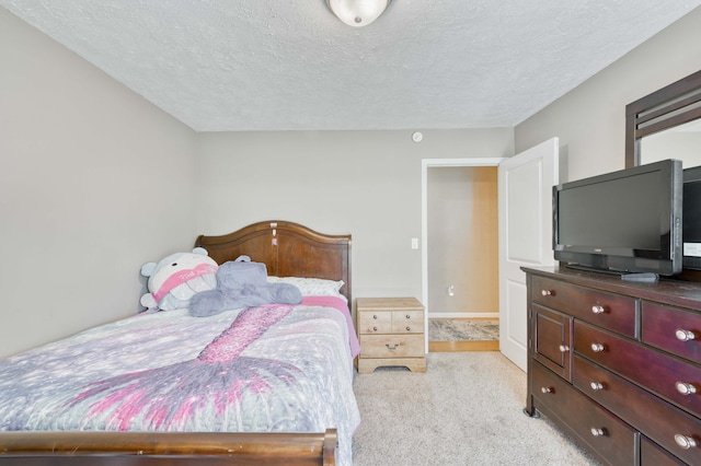 3477 W Broadmoor Ct, Springfield, MO 65807 - bedroom featuring carpet flooring and a textured ceiling