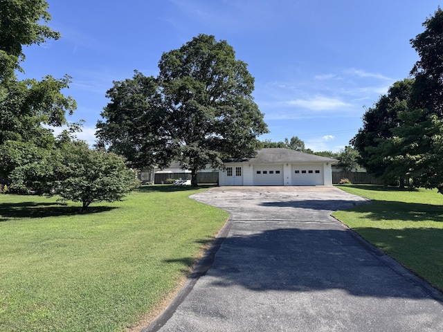 104 E Meadowbrook Ave, Clever, MO 65631 - single story home featuring a garage
