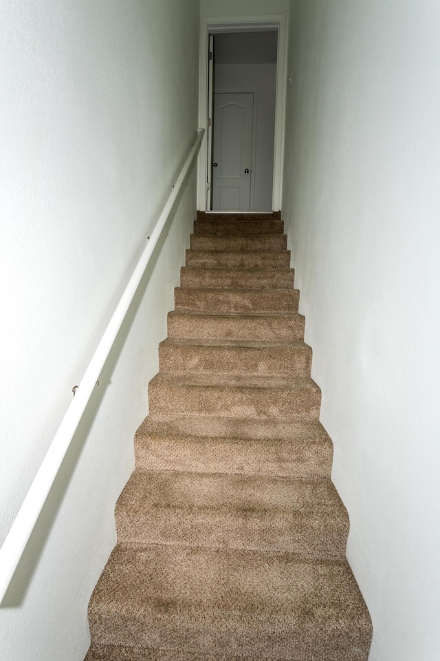 297 Kelsi Ln, Branson, MO 65616 - view of staircase