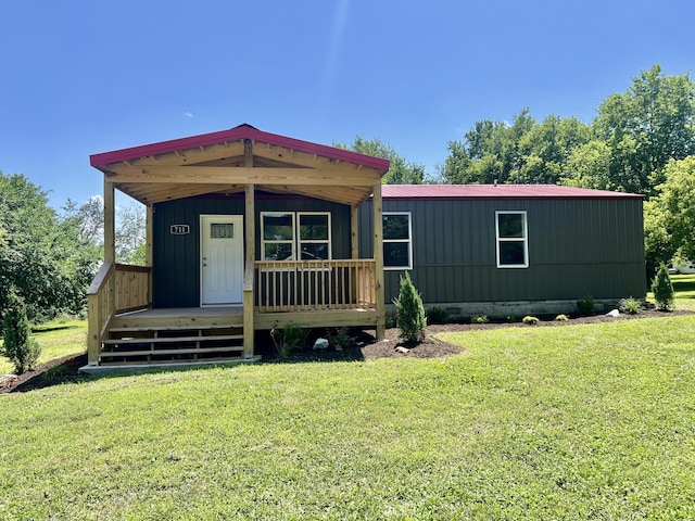 711 W Woodbine Rd, Ash Grove, MO 65604 - view of front of property featuring a front yard