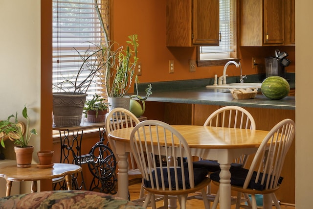 508 N Cherry Cir, Nixa, MO 65714 - kitchen featuring brown cabinets and dark countertops
