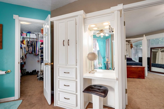 1343 Woodlawn Ave, Mount Vernon, MO 65712 - corridor featuring light carpet