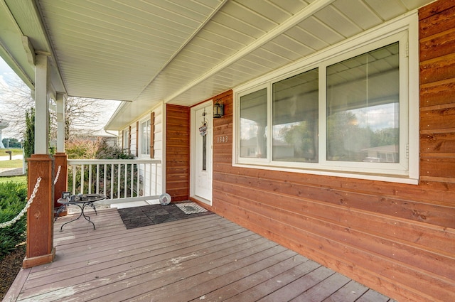 1343 Woodlawn Ave, Mount Vernon, MO 65712 - view of wooden porch