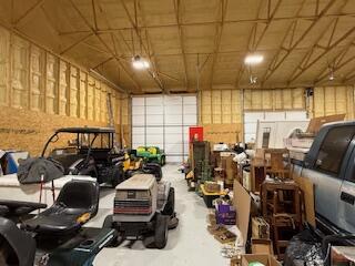 134 Meadowbrook Ln, Walnut Shade, MO 65771 - view of garage