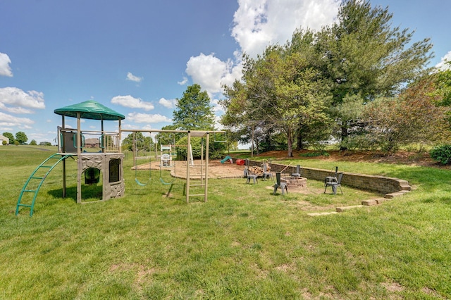 1776 S Gregg Rd, Nixa, MO 65714 - view of play area with a lawn